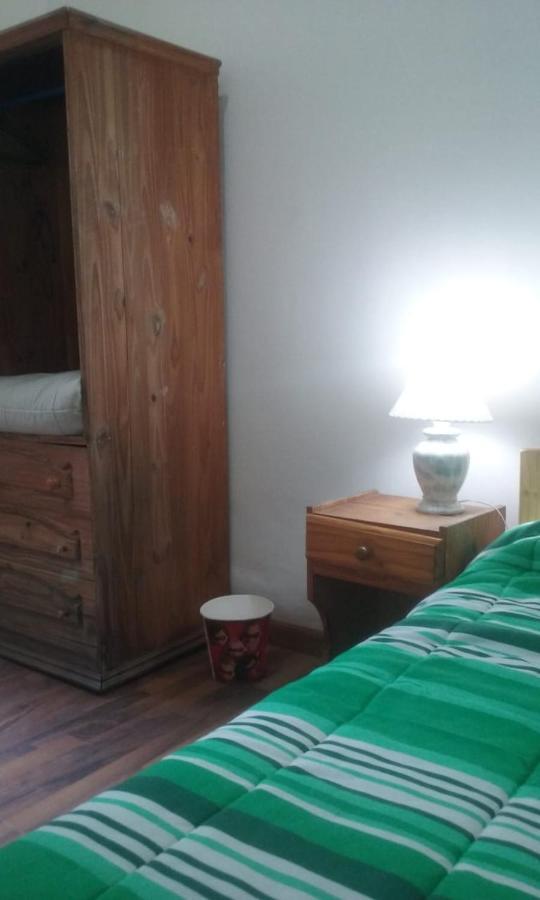 Habitac Indiv Casa De Familia, Flores Homestay Buenos Aires